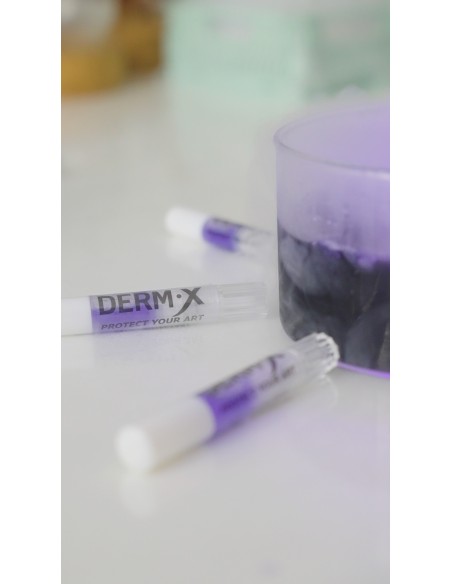 Derm X-Adhesivo médico, formulado para piel recién tatuada.