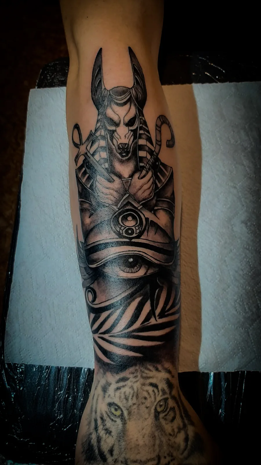 Tatuaje de SHOCRATATTOO