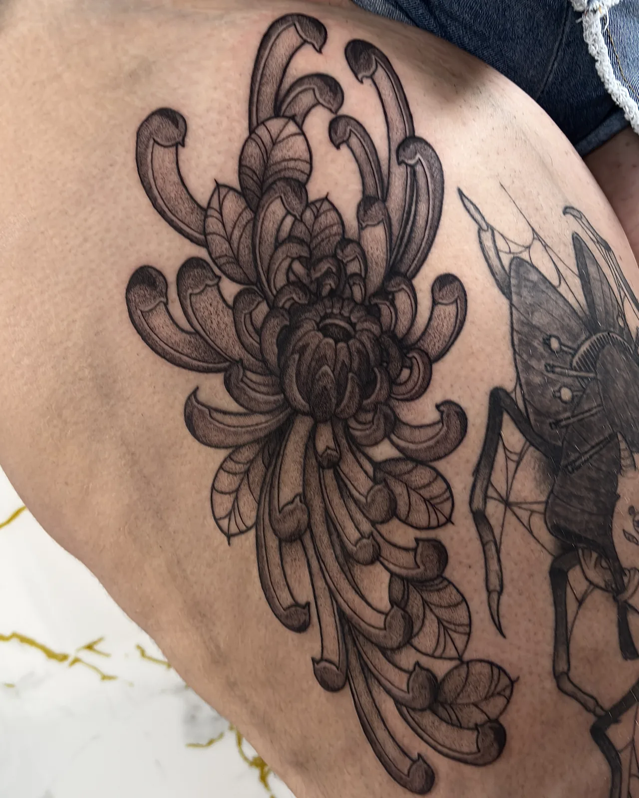 Tatuaje de Cloud Tattoo en Málaga