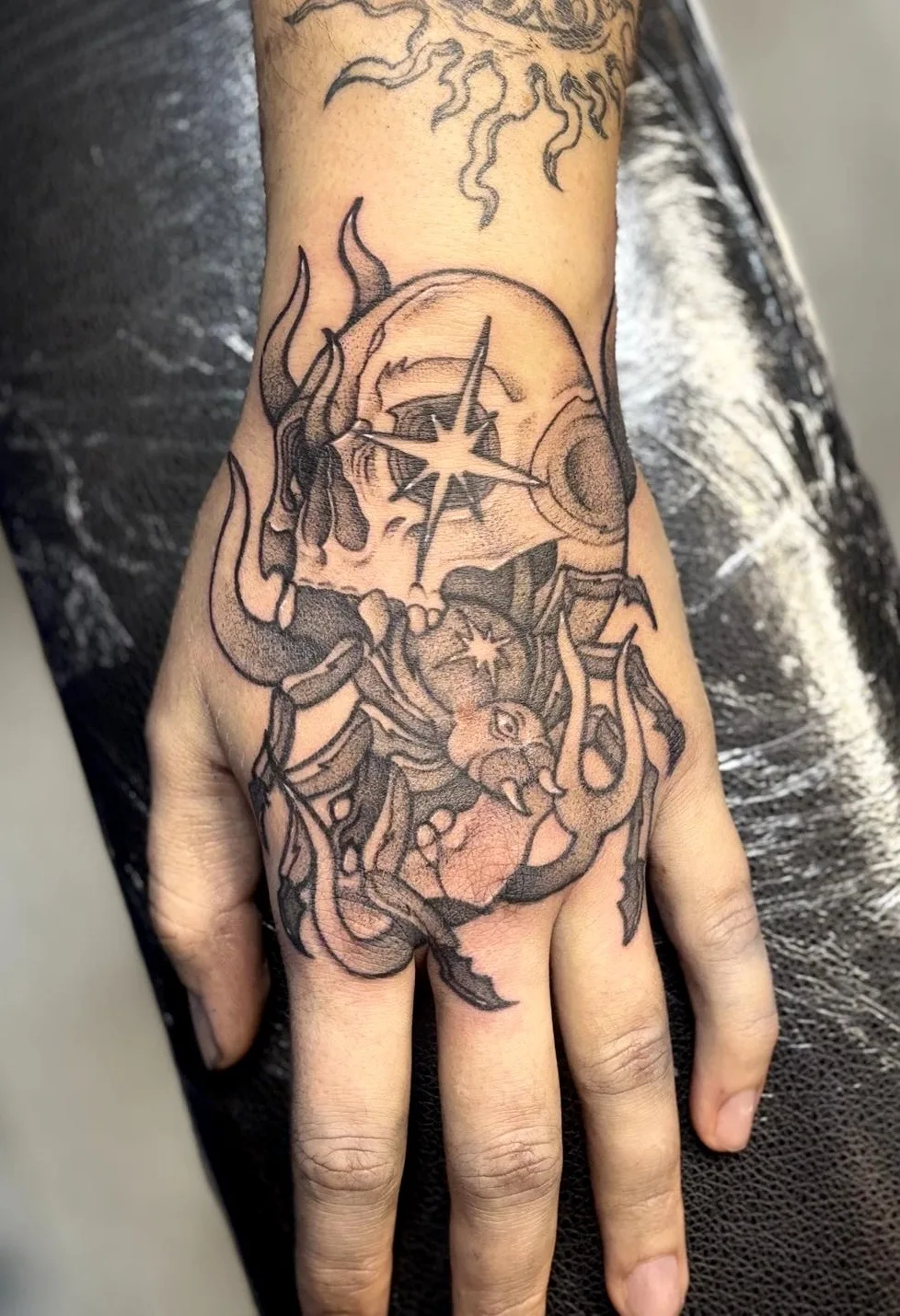 Tatuaje de Cloud Tattoo en Málaga