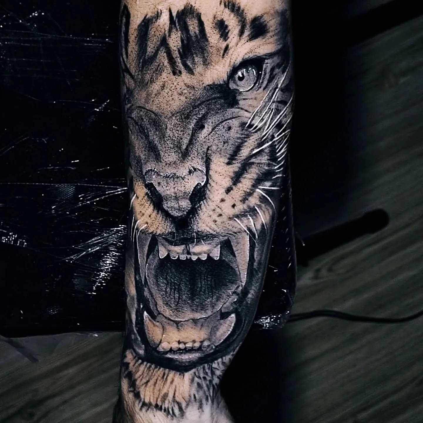 Tatuaje de Julián Castaño en Torrejón de Ardoz, Madrid