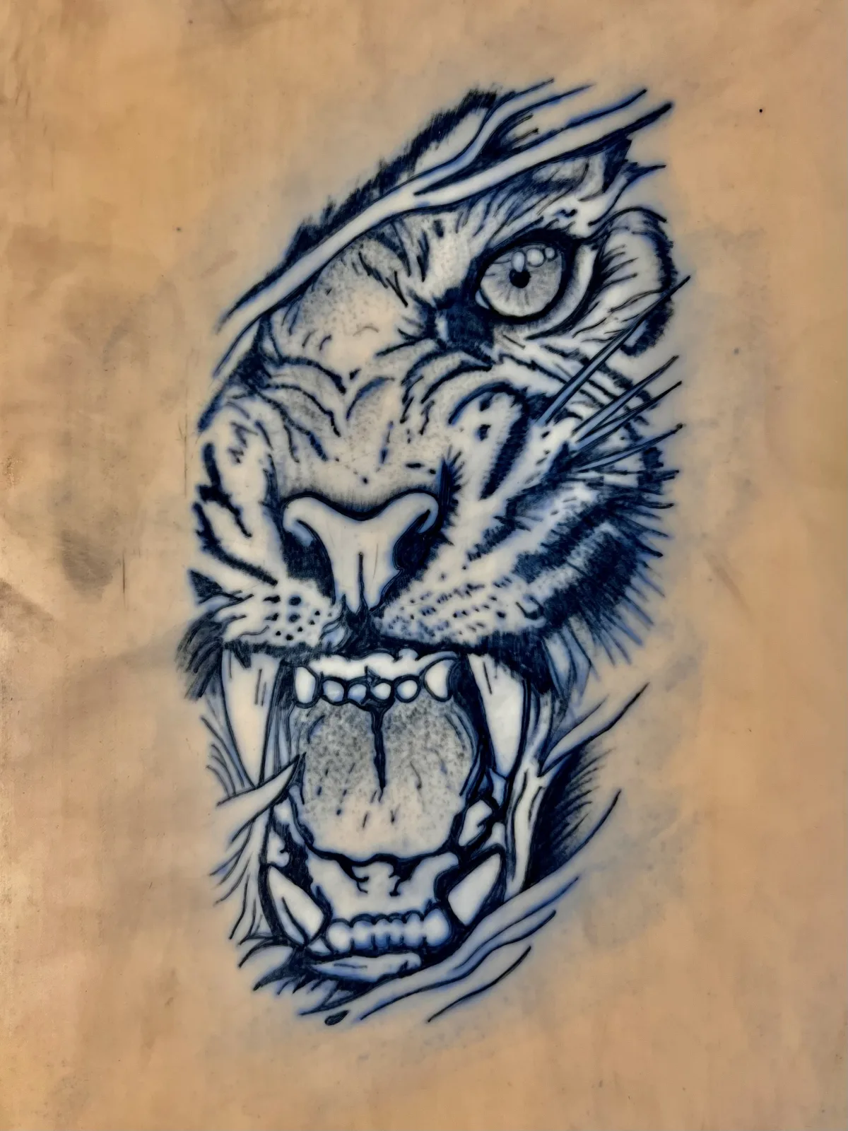 Tatuaje de Toni moreno en Móstoles, Madrid
